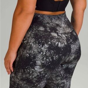 Lululemon Base Pace High-Rise Tight size 8 retail $118